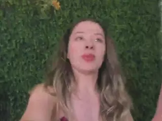 Chloe Dee's Live Sex Cam Show