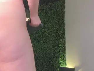 Chloe Dee's Live Sex Cam Show