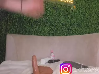 Chloe Dee's Live Sex Cam Show