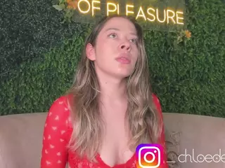 Chloe Dee's Live Sex Cam Show