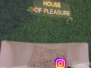 Chloe Dee's Live Sex Cam Show