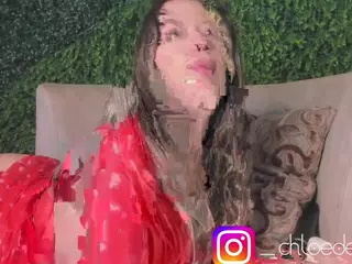 Chloe Dee's Live Sex Cam Show