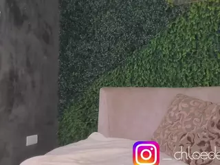 Chloe Dee's Live Sex Cam Show