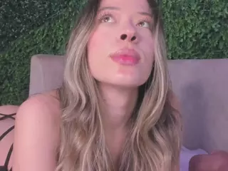 Chloe Dee's Live Sex Cam Show
