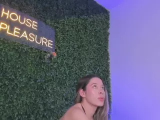 Chloe Dee's Live Sex Cam Show
