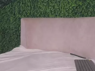 Chloe Dee's Live Sex Cam Show