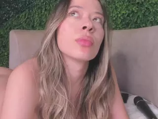 Chloe Dee's Live Sex Cam Show