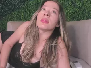 Chloe Dee's Live Sex Cam Show