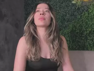 Chloe Dee's Live Sex Cam Show
