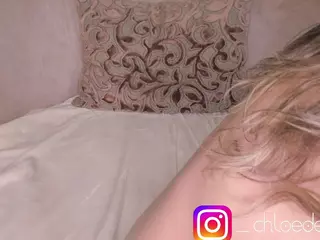 Chloe Dee's Live Sex Cam Show