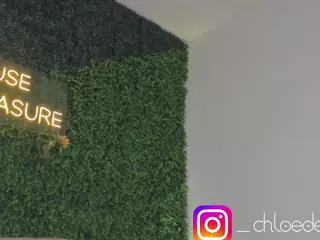 Chloe Dee's Live Sex Cam Show