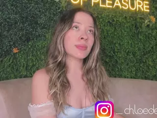 Chloe Dee's Live Sex Cam Show