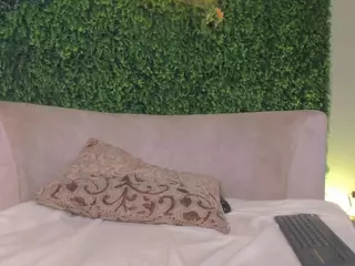 Chloe Dee's Live Sex Cam Show