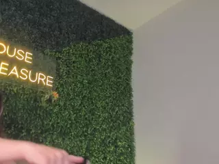 Chloe Dee's Live Sex Cam Show