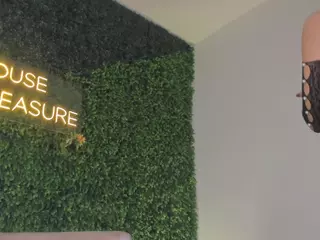 Chloe Dee's Live Sex Cam Show