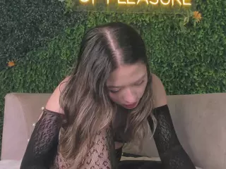 Chloe Dee's Live Sex Cam Show