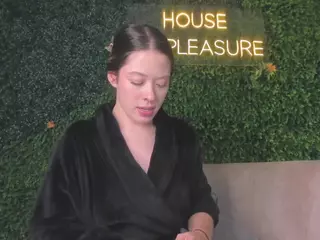 Chloe Dee's Live Sex Cam Show