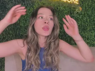 Chloe Dee's Live Sex Cam Show