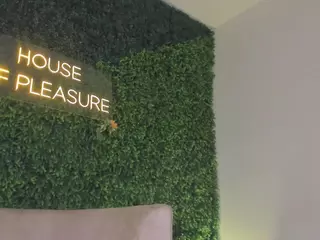 Chloe Dee's Live Sex Cam Show