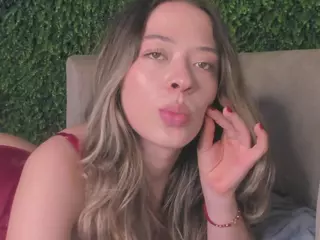 Chloe Dee's Live Sex Cam Show