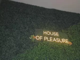 Chloe Dee's Live Sex Cam Show
