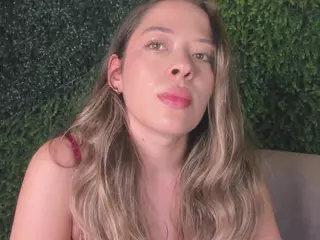 Chloe Dee's Live Sex Cam Show
