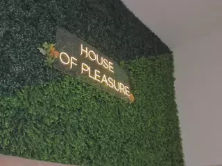 Chloe Dee's Live Sex Cam Show