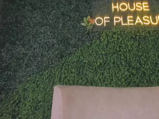 Chloe Dee's Live Sex Cam Show