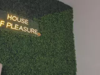 Chloe Dee's Live Sex Cam Show