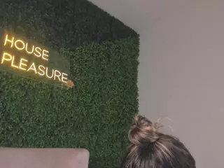 Chloe Dee's Live Sex Cam Show