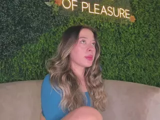 Chloe Dee's Live Sex Cam Show