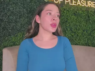 Chloe Dee's Live Sex Cam Show