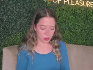 Chloe Dee's Live Sex Cam Show