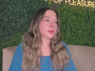 Chloe Dee's Live Sex Cam Show