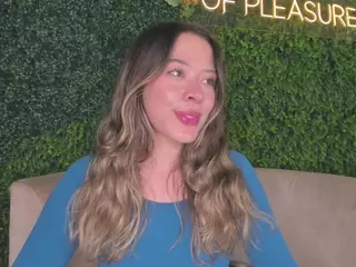 Chloe Dee's Live Sex Cam Show