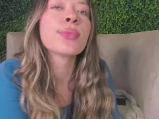 Chloe Dee's Live Sex Cam Show