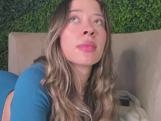 Chloe Dee's Live Sex Cam Show