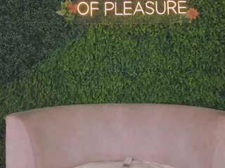 Chloe Dee's Live Sex Cam Show