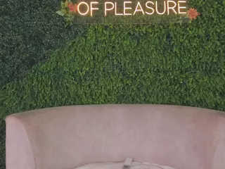 Chloe Dee's Live Sex Cam Show