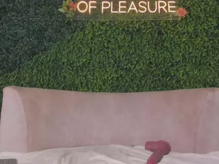 Chloe Dee's Live Sex Cam Show