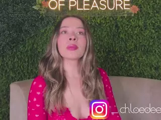 Chloe Dee's Live Sex Cam Show