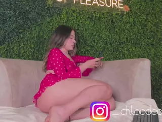 Chloe Dee's Live Sex Cam Show