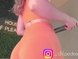 Chloe Dee's Live Sex Cam Show
