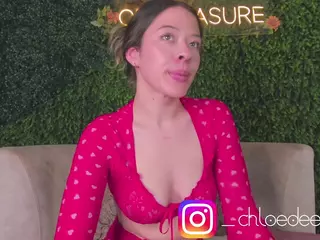 Chloe Dee's Live Sex Cam Show