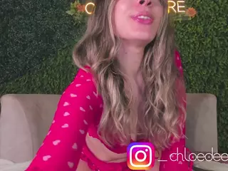 Chloe Dee's Live Sex Cam Show
