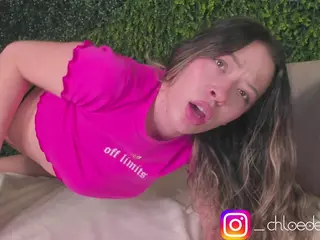 Chloe Dee's Live Sex Cam Show