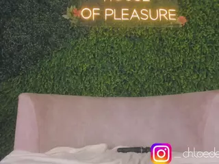 Chloe Dee's Live Sex Cam Show