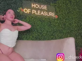 Chloe Dee's Live Sex Cam Show