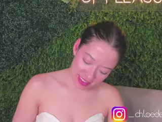 Chloe Dee's Live Sex Cam Show