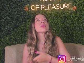Chloe Dee